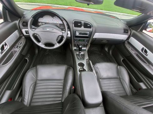Used 2002 Ford Thunderbird RWD image 8