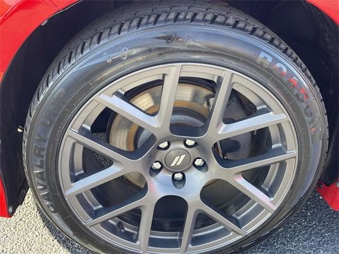 Used 2019 Dodge Charger R/T w/ Navigation & Travel Group image 8