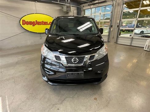 Used 2017 Nissan NV200 SV image 8
