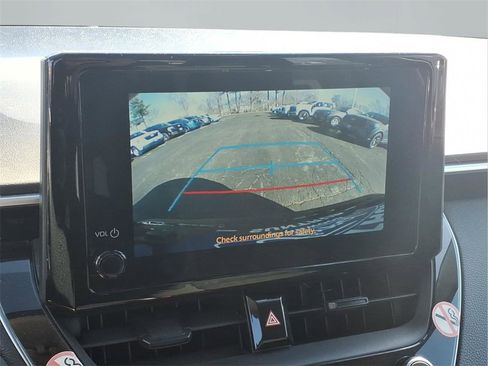 Used 2023 Toyota Corolla LE image 6