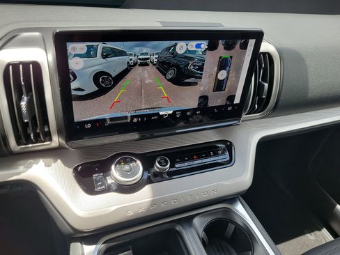 New 2026 Ford Expedition Max Active RWD image 19