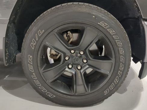 Used 2021 RAM 1500 Big Horn AWD/4WD image 6