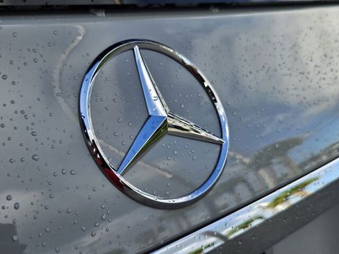 New 2026 Mercedes-Benz GLS 580 4MATIC image 34