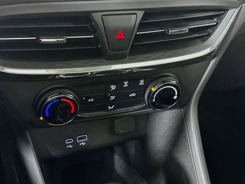 Used 2025 Buick Encore GX Preferred image 23