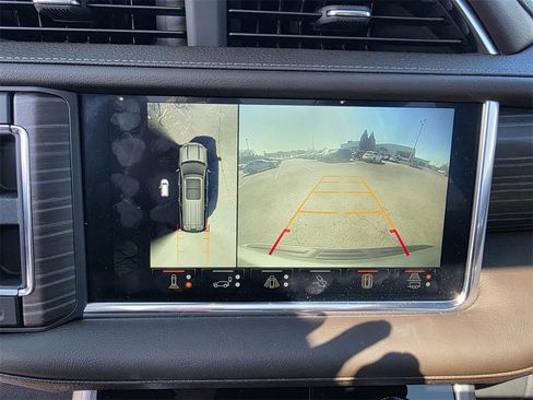 Used 2024 GMC Yukon Denali w/ Denali Reserve Package image 20