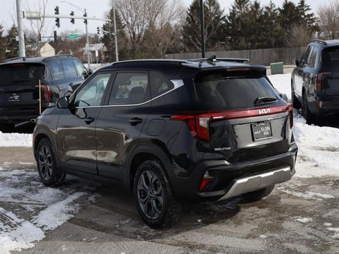 Used 2024 Kia Seltos S image 4