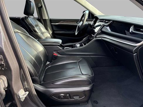 Used 2023 Jeep Grand Cherokee 4xe w/ Luxury Tech Group II image 9