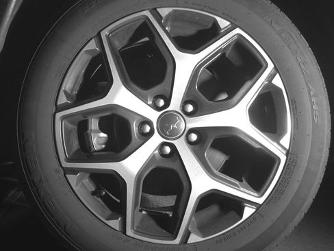 Used 2025 Jeep Compass Limited image 11