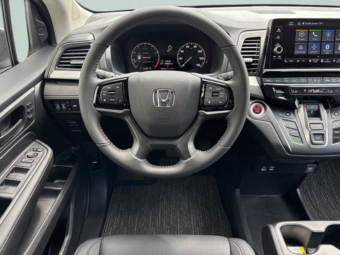 Certified 2026 Honda Odyssey EX-L image 32
