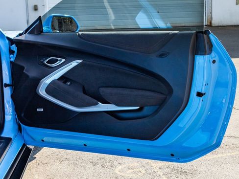 Used 2022 Chevrolet Camaro ZL1 RWD image 16