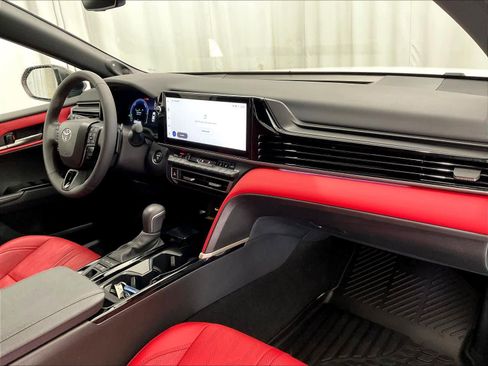 Used 2025 Toyota Camry XSE w/ Premium Package image 14