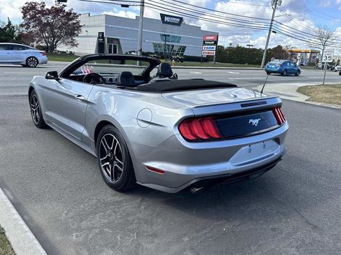 Used 2022 Ford Mustang Premium RWD image 7
