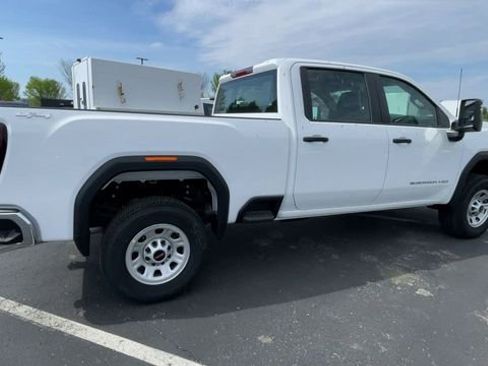 New 2025 GMC Sierra 3500 Pro w/ 1SA Pro Safety Plus Package AWD/4WD image 2