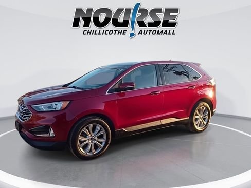 Used 2019 Ford Edge Titanium w/ Cold Weather Package image 4