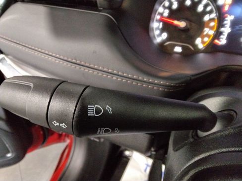 Used 2022 Jeep Compass Limited image 14