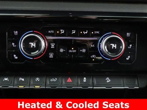 Used 2024 GMC Sierra 1500 AT4 w/ Technology Package image 4