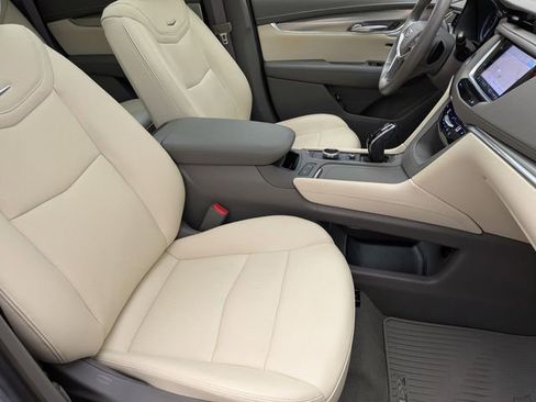 Used 2024 Cadillac XT5 Premium Luxury AWD/4WD image 27