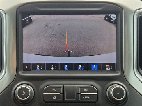 Used 2020 Chevrolet Silverado 1500 LTZ w/ LTZ Premium Package image 18