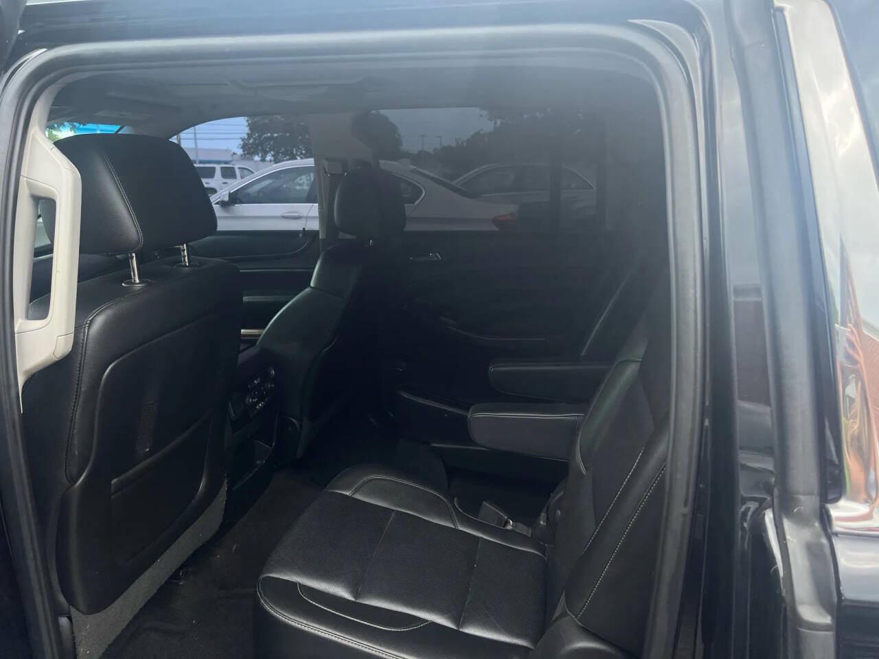 Used 2016 Chevrolet Suburban LTZ AWD/4WD image 8