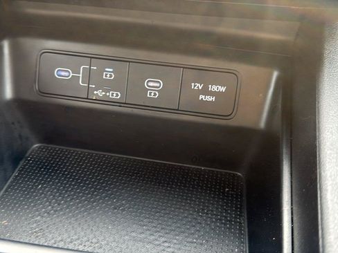 Used 2025 Hyundai Tucson SE FWD image 18