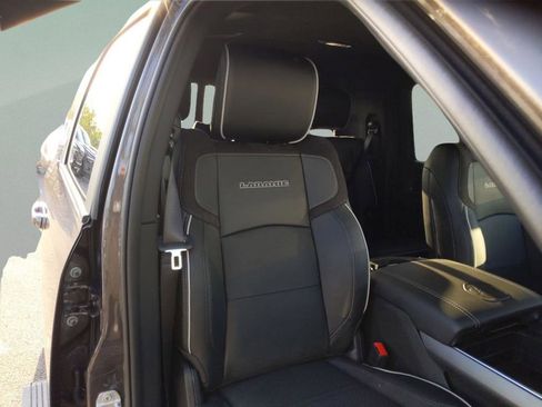 New 2026 RAM 2500 Laramie AWD/4WD image 32