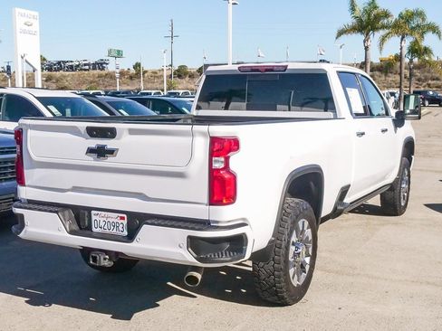 Used 2023 Chevrolet Silverado 2500 High Country w/ Safety Package II image 7