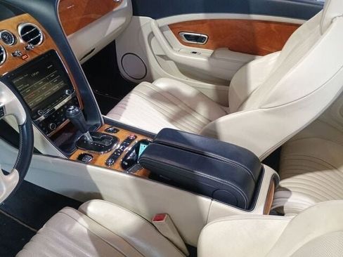 Used 2016 Bentley Continental GT image 18