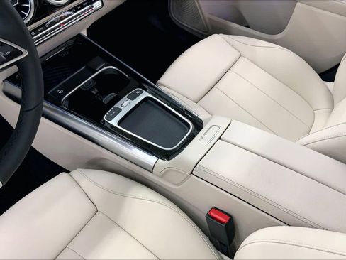 New 2026 Mercedes-Benz GLA 250 image 27