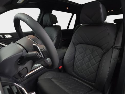 New 2026 BMW X7 xDrive40i w/ M Sport Package image 16