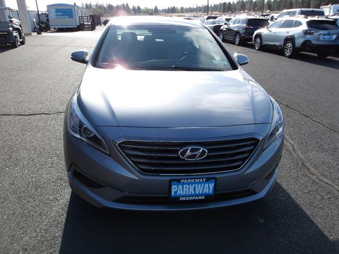 Used 2015 Hyundai Sonata Limited w/ Option Group 05 image 8