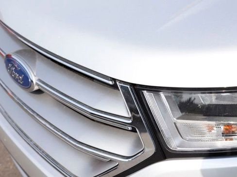 Used 2016 Ford Edge Titanium w/ Equipment Group 301A AWD/4WD image 10