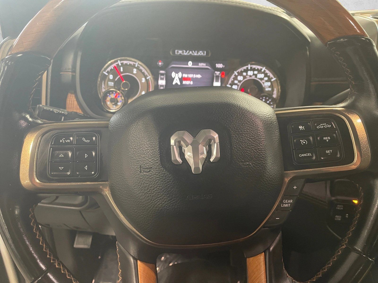 Used 2022 RAM 2500 Limited AWD/4WD image 10
