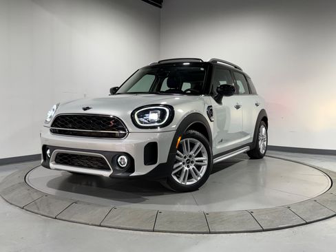 Used 2023 MINI Cooper Countryman S w/ Signature Upholstery Package image 1