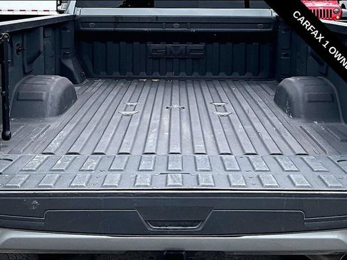 Used 2025 GMC Sierra 3500 Denali Ultimate AWD/4WD image 16