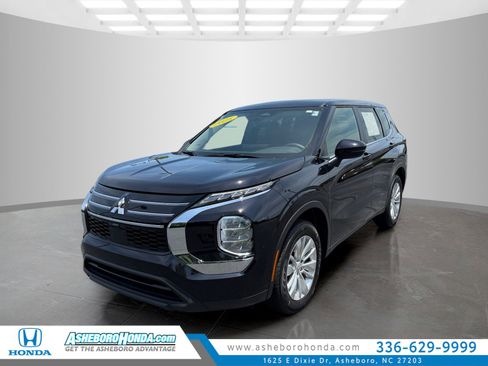 Used 2025 Mitsubishi Outlander ES AWD/4WD image 1