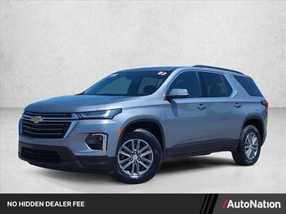 Used 2023 Chevrolet Traverse LT