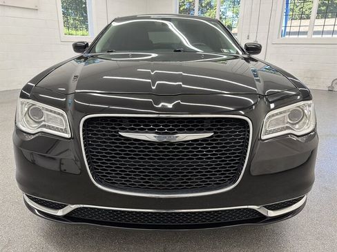 Used 2016 Chrysler 300 Limited AWD/4WD image 2