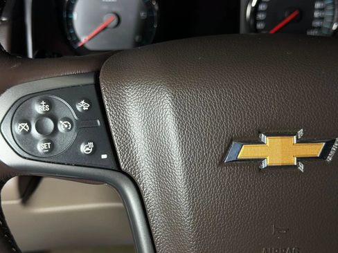 Used 2015 Chevrolet Suburban LT RWD image 39