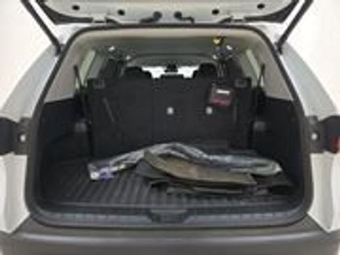 Used 2024 Toyota Grand Highlander XLE FWD image 12