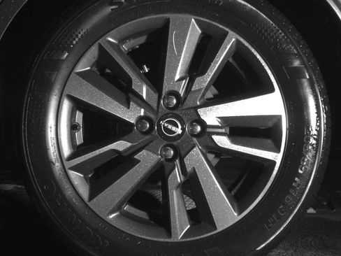 Used 2025 Nissan Versa SV image 14