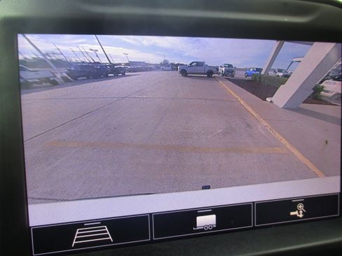 Used 2020 Chevrolet Silverado 1500 LT w/ Convenience Package image 22