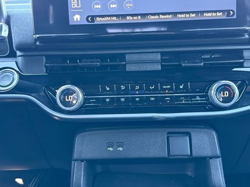 Used 2024 Honda Prologue EX image 16