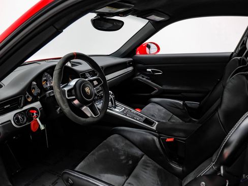 Used 2015 Porsche 911 GT3 image 36