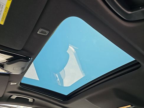 Used 2023 BMW 540i w/ M Sport Package image 30