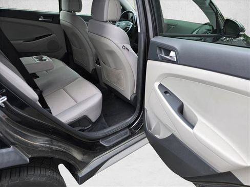 Used 2017 Hyundai Tucson Value FWD image 14
