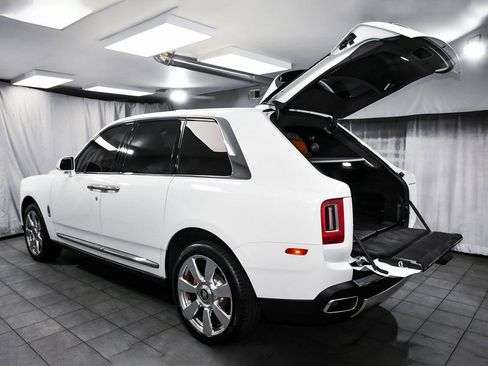Used 2024 Rolls-Royce Cullinan image 91