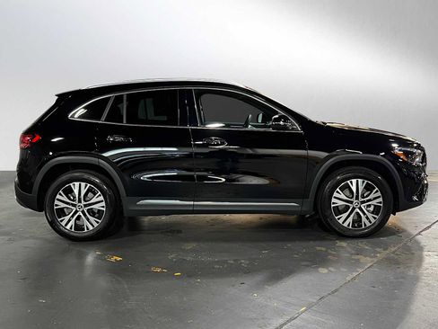 Certified 2025 Mercedes-Benz GLA 250 4MATIC image 8