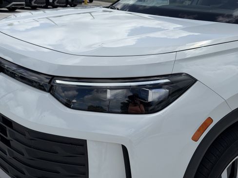 New 2026 Volkswagen Tiguan S image 8