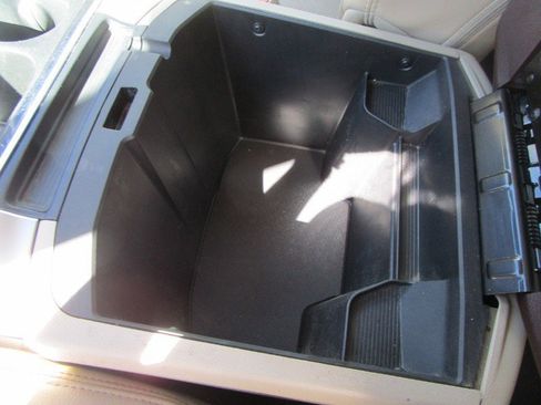 Used 2017 Chevrolet Traverse LT image 23