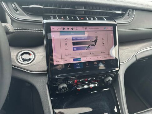 Used 2024 Jeep Grand Cherokee L Limited w/ Luxury Tech Group II image 22